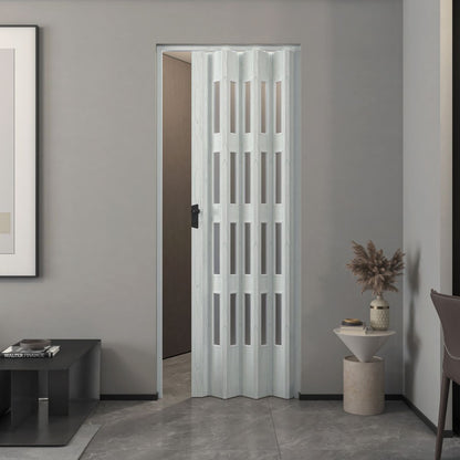  vouwdeuren modern zwart | zwarte aluminium vouwwand | minimalistische vouwdeuren | industriële vouwdeuren | vouwdeuren met slanke profielen
